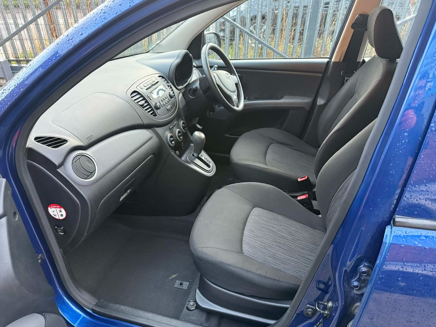 Used Hyundai i10 2012 for sale - 76847252: Photo 11