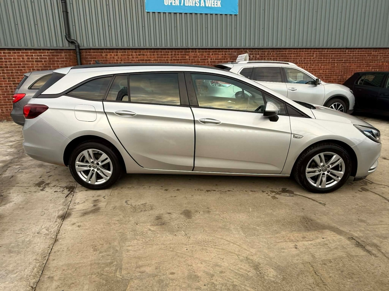 Used Vauxhall Astra 2018 for sale - 76615699: Photo 5