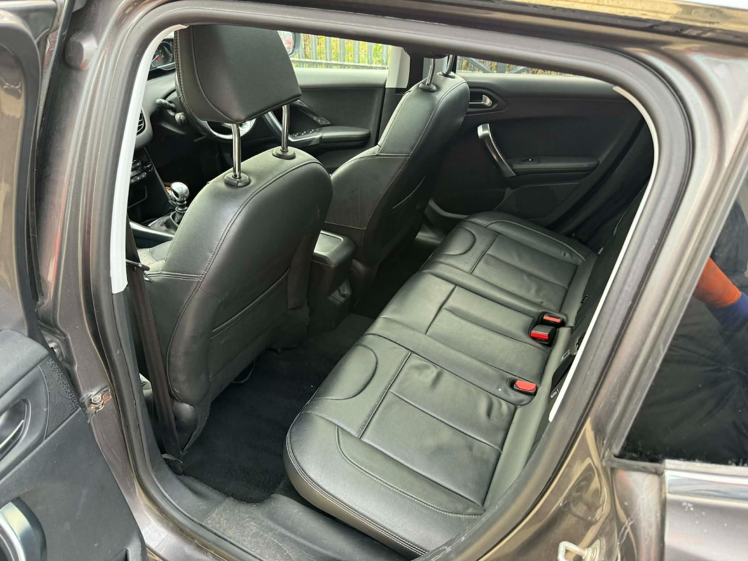 Used Peugeot 2008 2015 for sale - 76940526: Photo 14