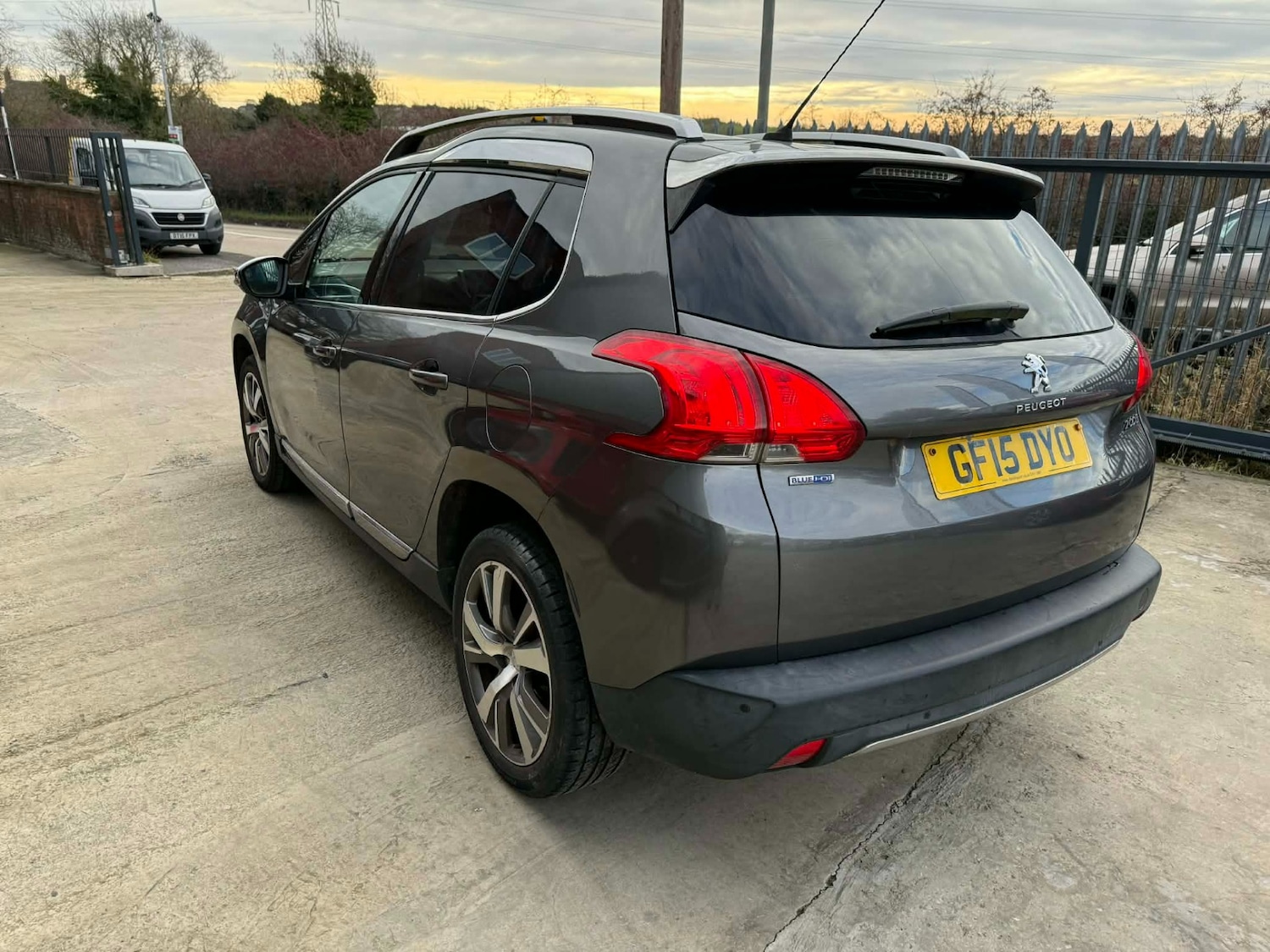 Used Peugeot 2008 2015 for sale - 76940526: Photo 8