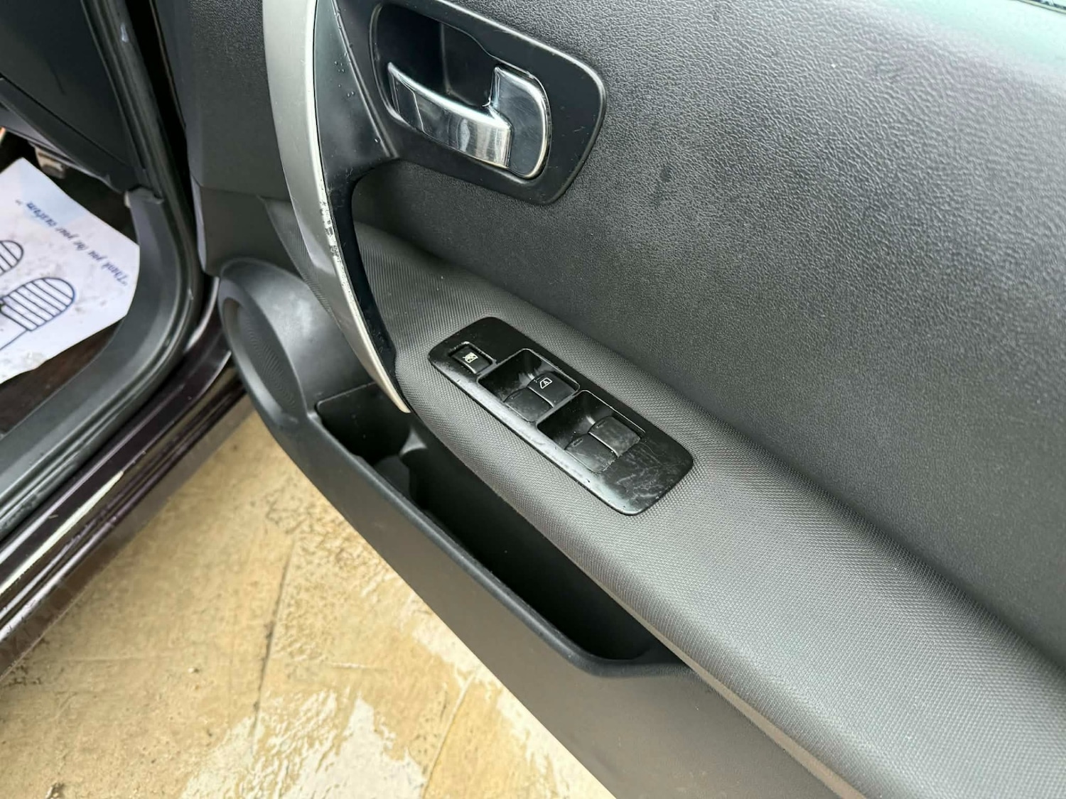 Used Nissan Qashqai 2012 for sale - 77888900: Photo 15