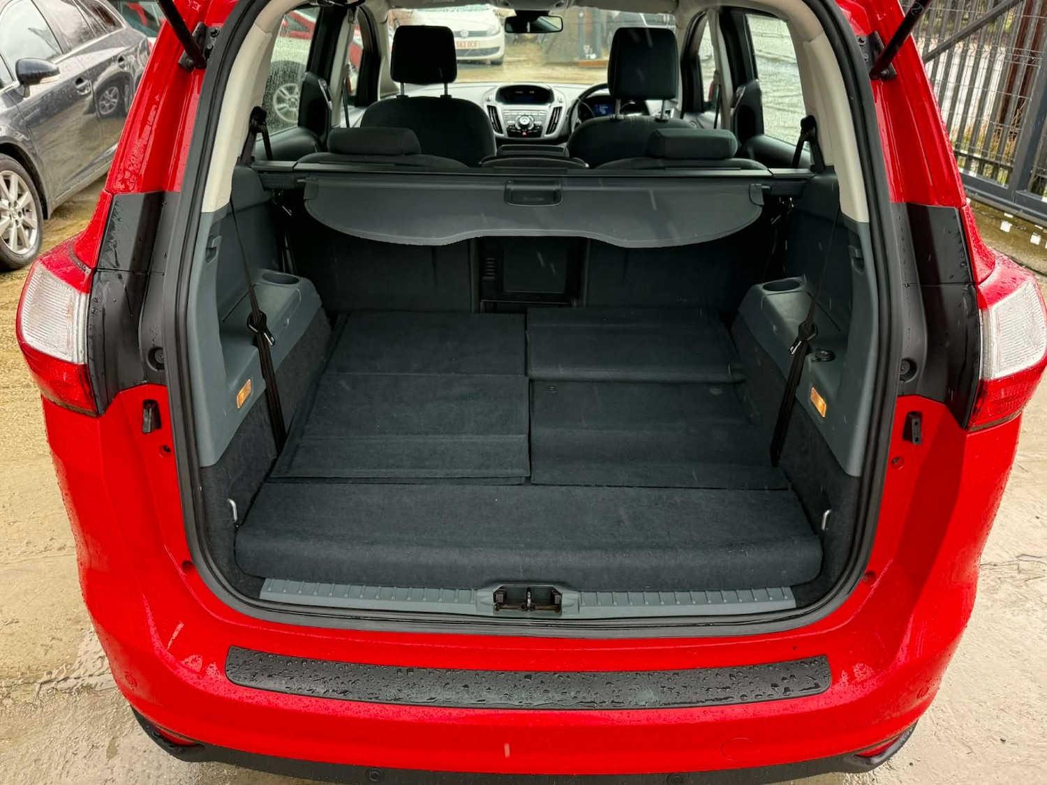 Used Ford Grand C-Max 2014 for sale - 77702551: Photo 14