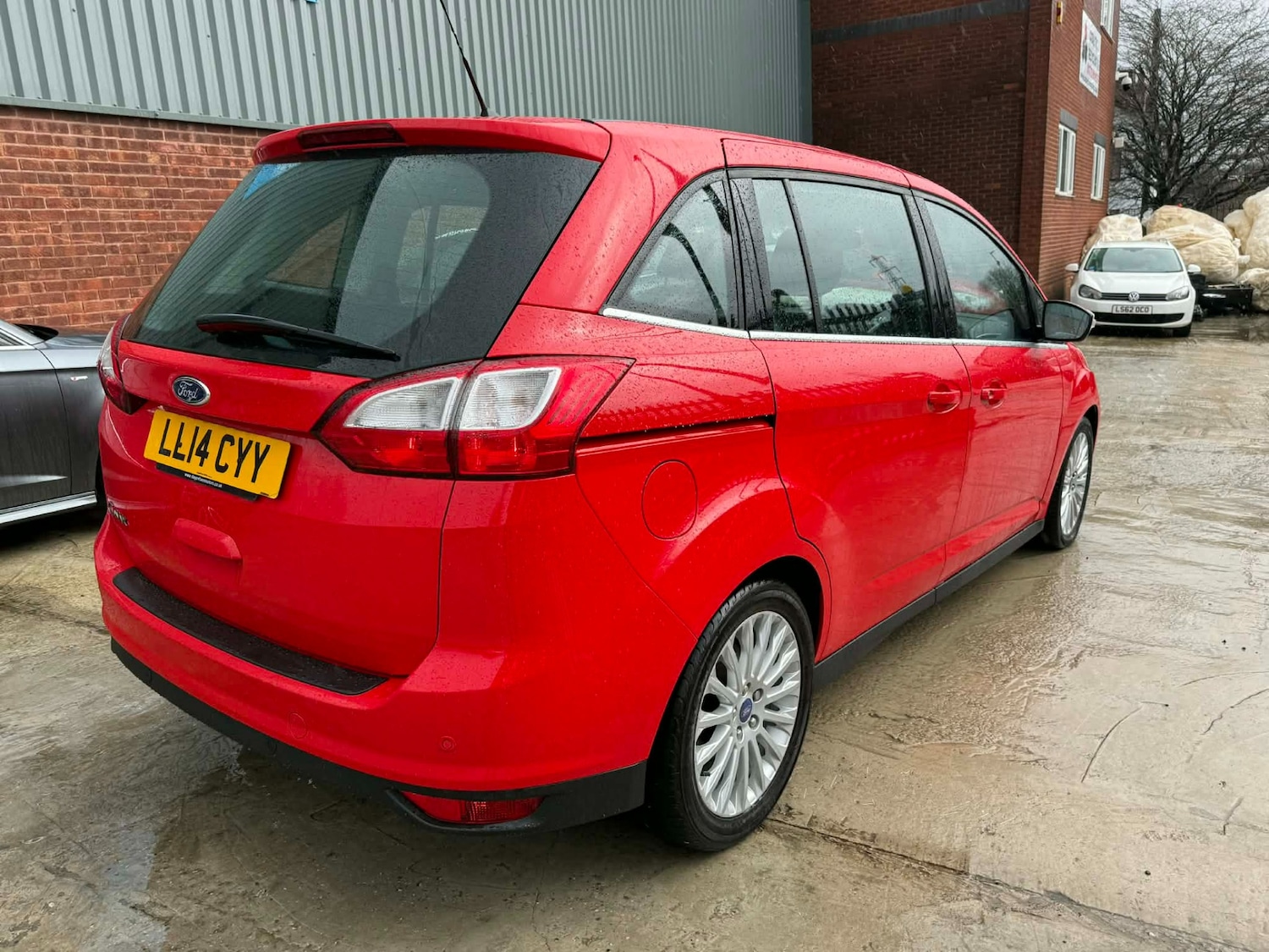 Used Ford Grand C-Max 2014 for sale - 77702551: Photo 6