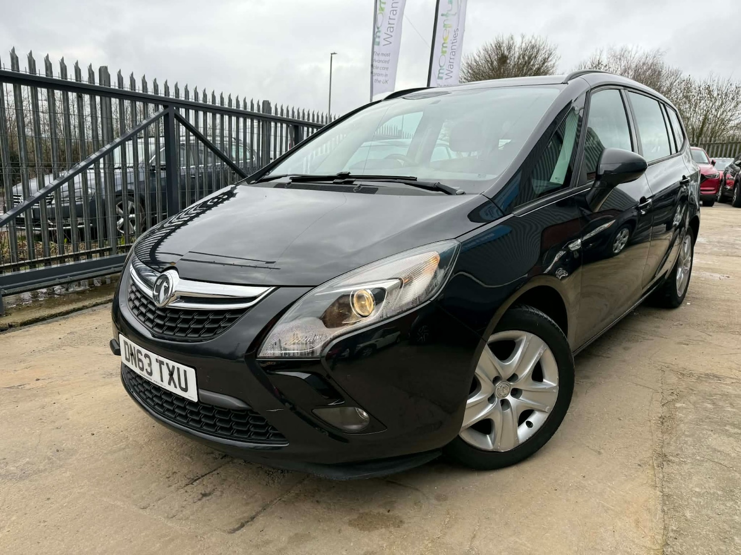 Used Vauxhall Zafira 2013 for sale - 77483017: Photo 2