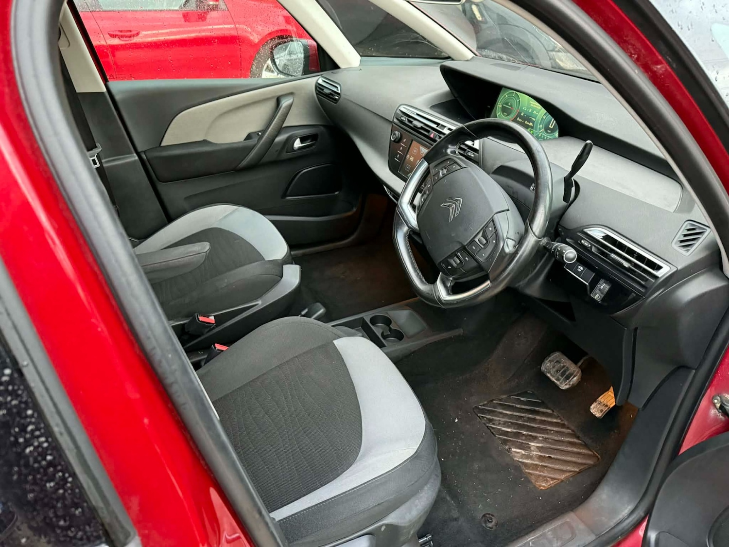 Used Citroen C4 Picasso 2015 for sale - 76847298: Photo 15