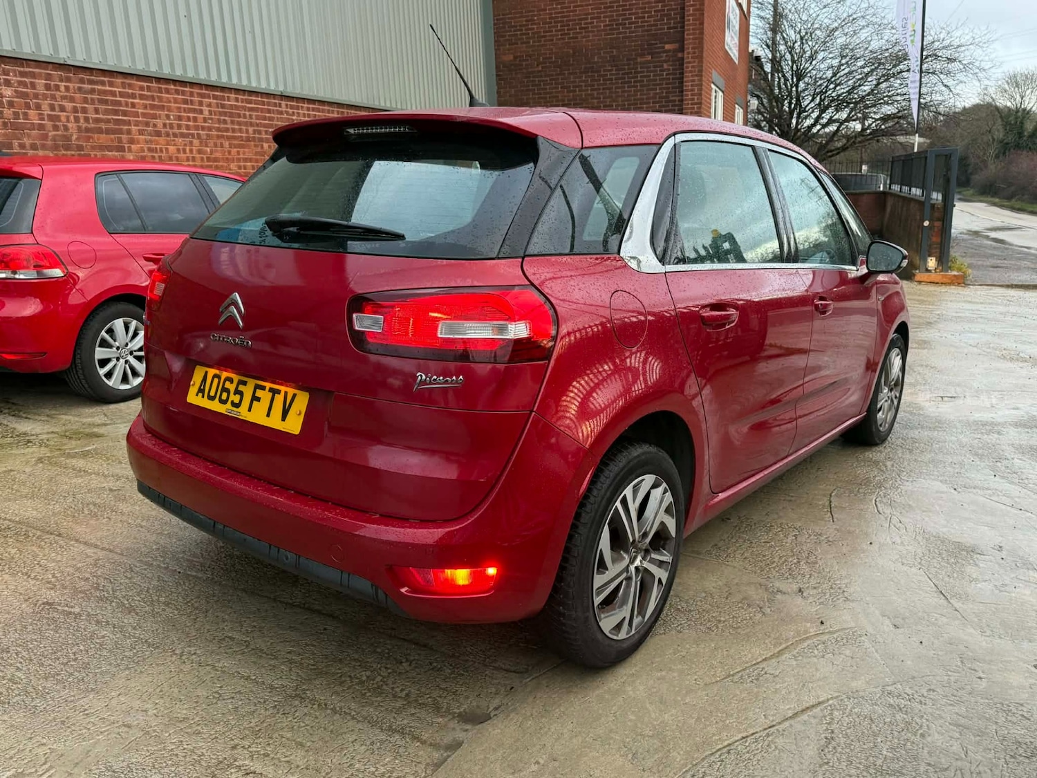 Used Citroen C4 Picasso 2015 for sale - 76847298: Photo 6