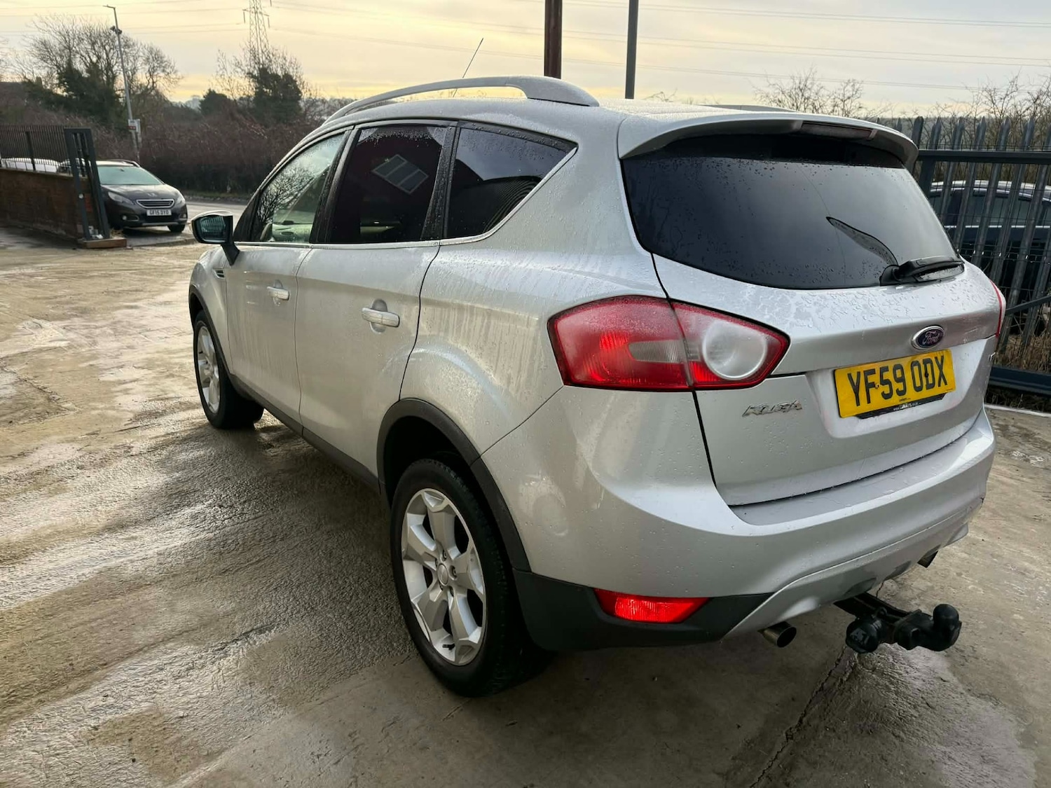 Used Ford Kuga 2009 for sale - 77225102: Photo 9
