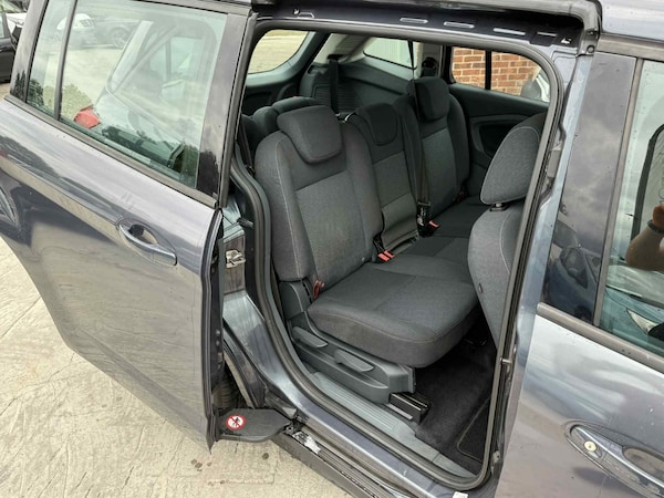 Used Ford Grand C-Max 2011 for sale - 75675431: Photo 14