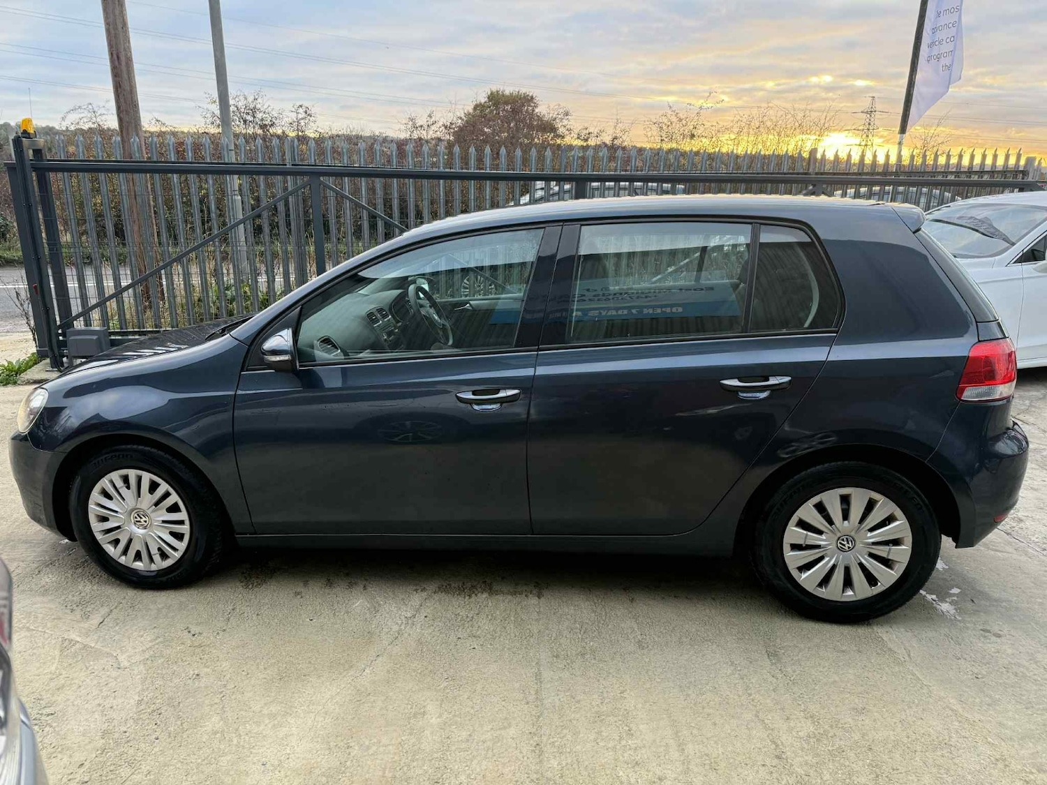 Used Volkswagen Golf 2012 for sale - 76519516: Photo 9