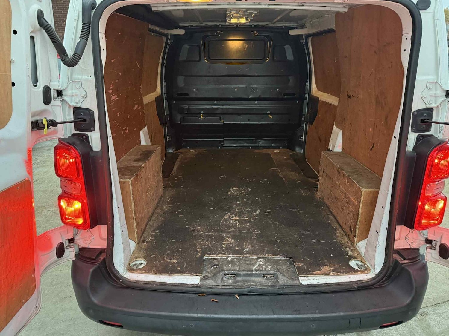 Used Peugeot Expert 2016 for sale - 76453125: Photo 12