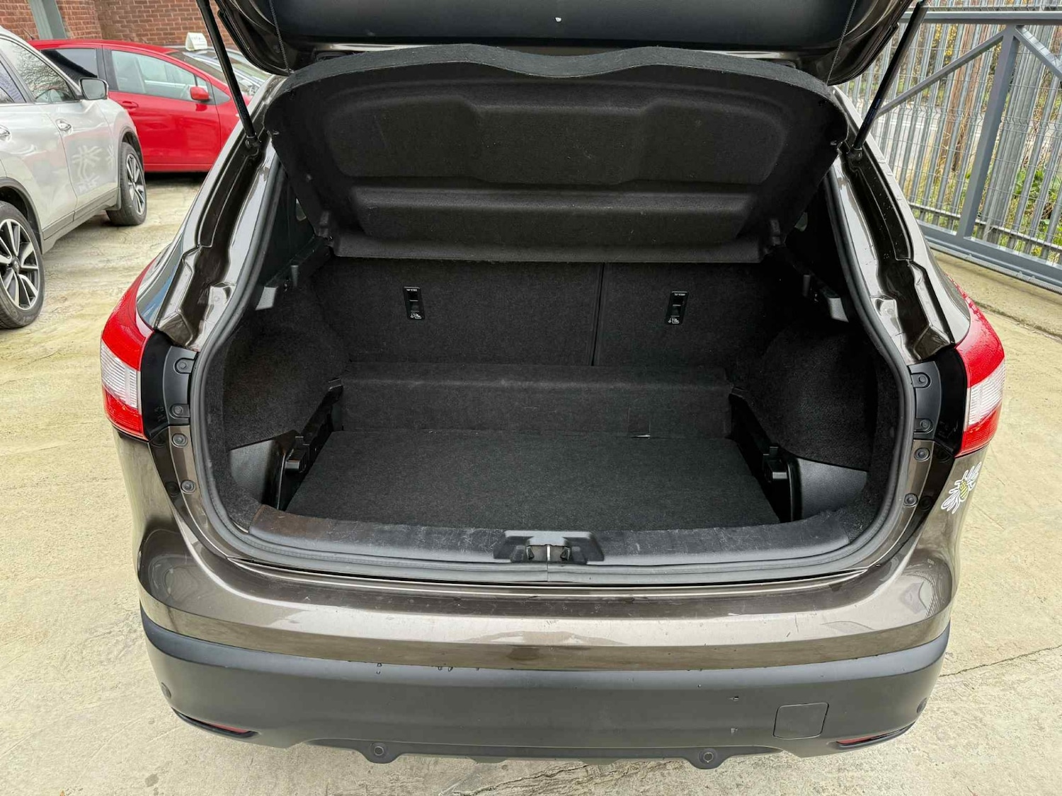 Used Nissan Qashqai 2016 for sale - 76526147: Photo 15