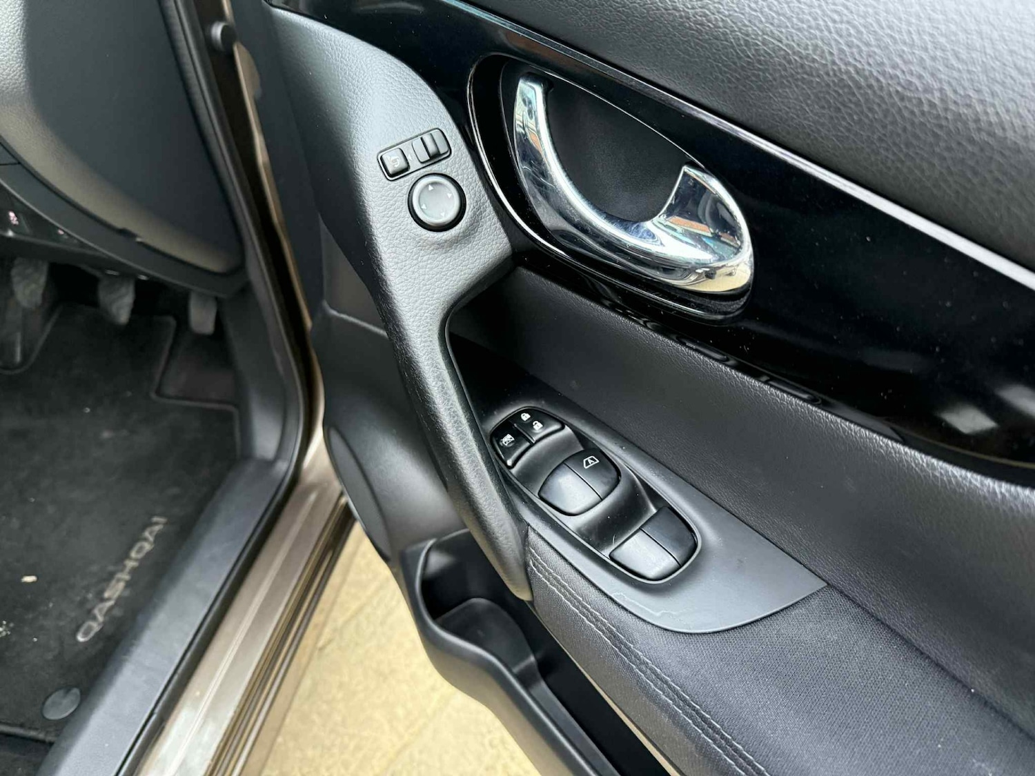 Used Nissan Qashqai 2016 for sale - 76526147: Photo 17