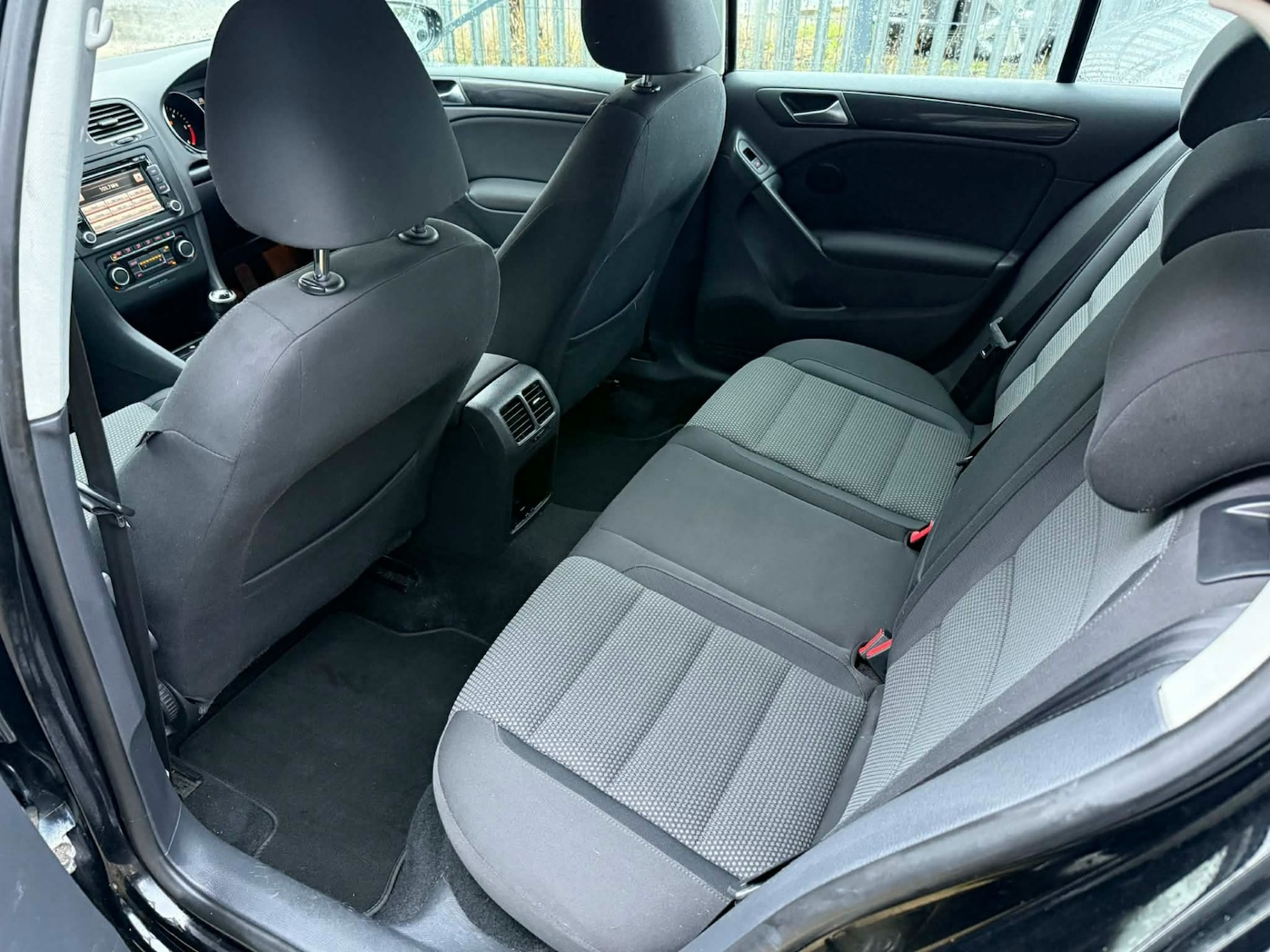 Used Volkswagen Golf 2011 for sale - 77482686: Photo 12