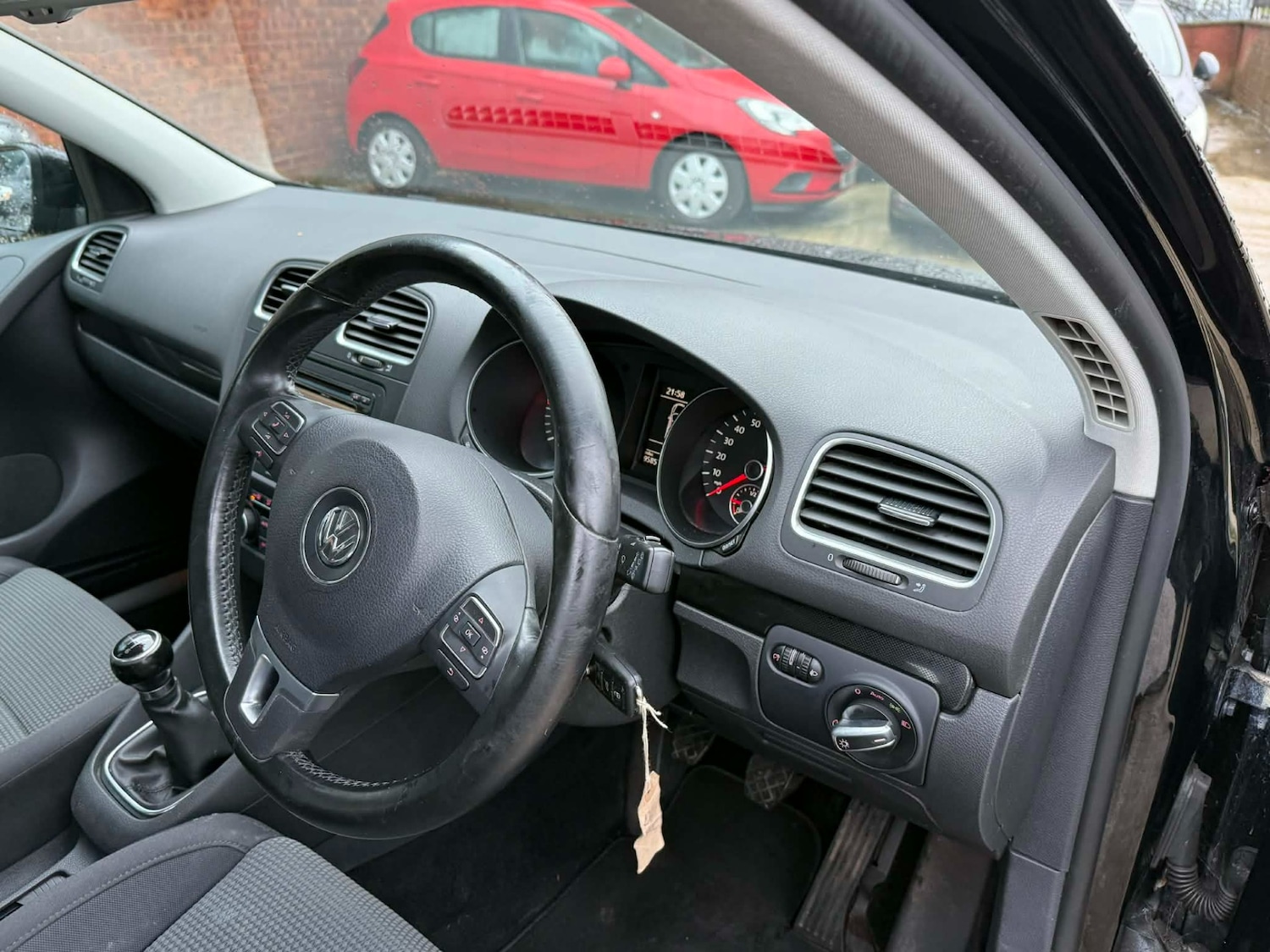 Used Volkswagen Golf 2011 for sale - 77482686: Photo 14