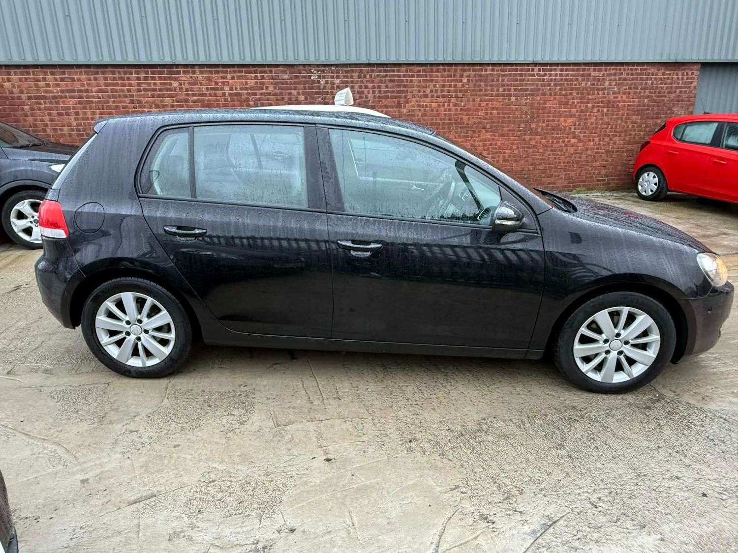 Used Volkswagen Golf 2011 for sale - 77482686: Photo 5