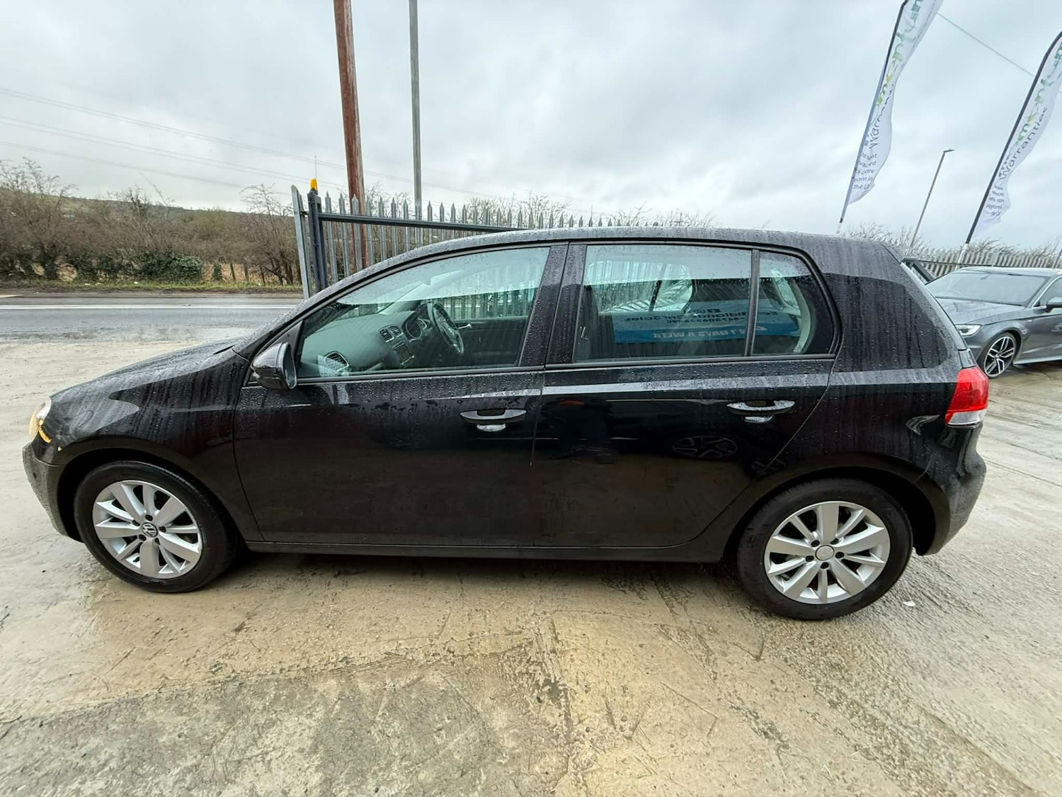 Used Volkswagen Golf 2011 for sale - 77482686: Photo 9
