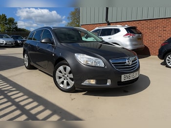 Vauxhall - Insignia