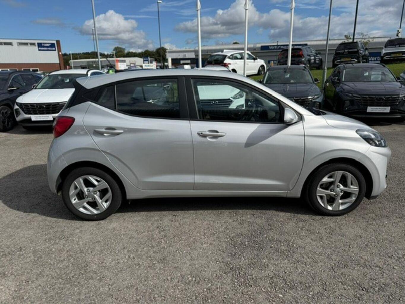 Used Hyundai i10 2022 for sale - 75867117: Photo 9