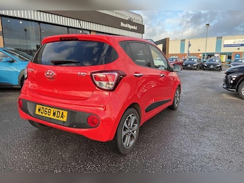 Used Hyundai i10 2019 for sale - 76850347: Photo