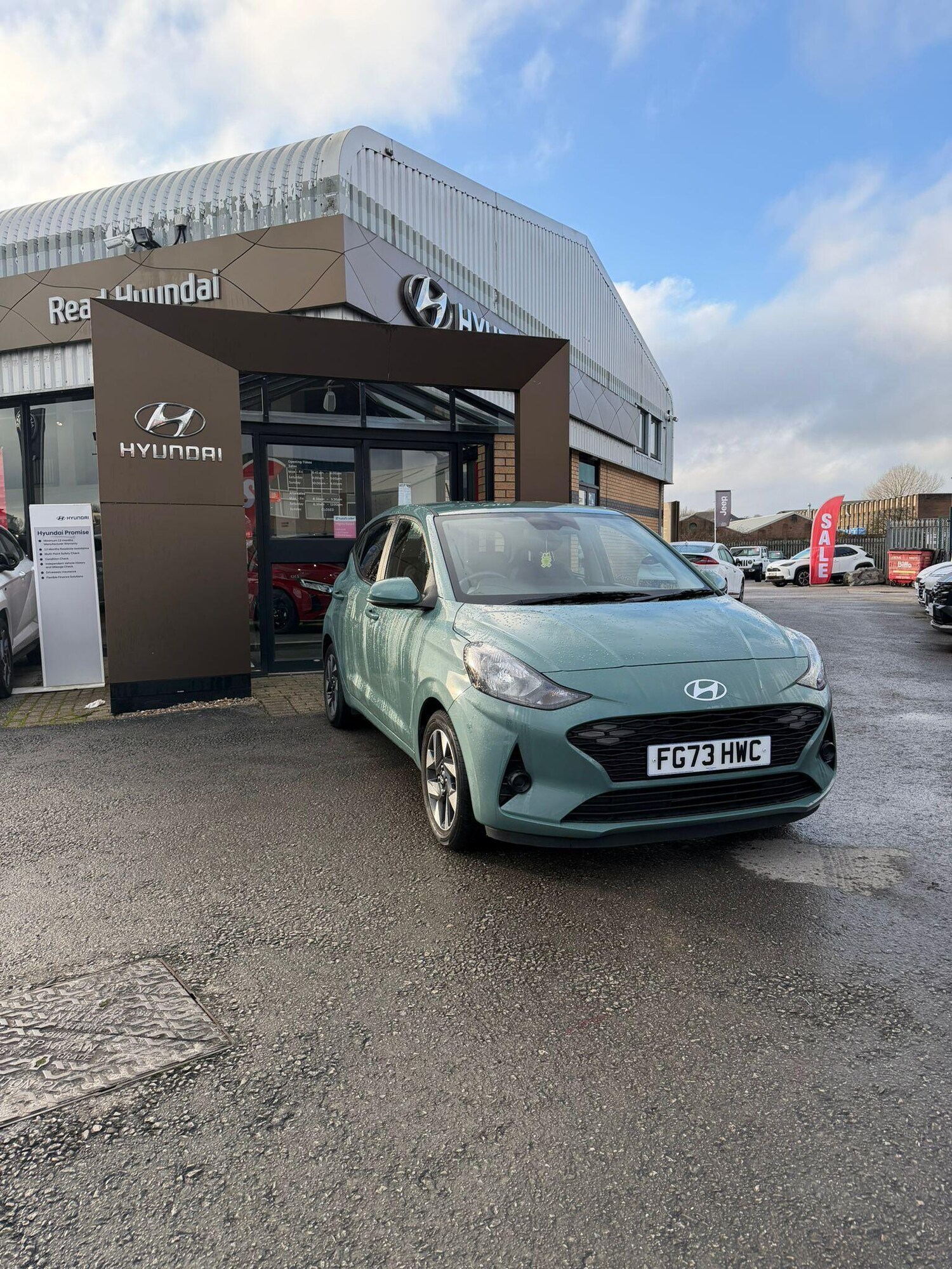 Used Hyundai i10 2023 for sale - 76991499: Photo 21