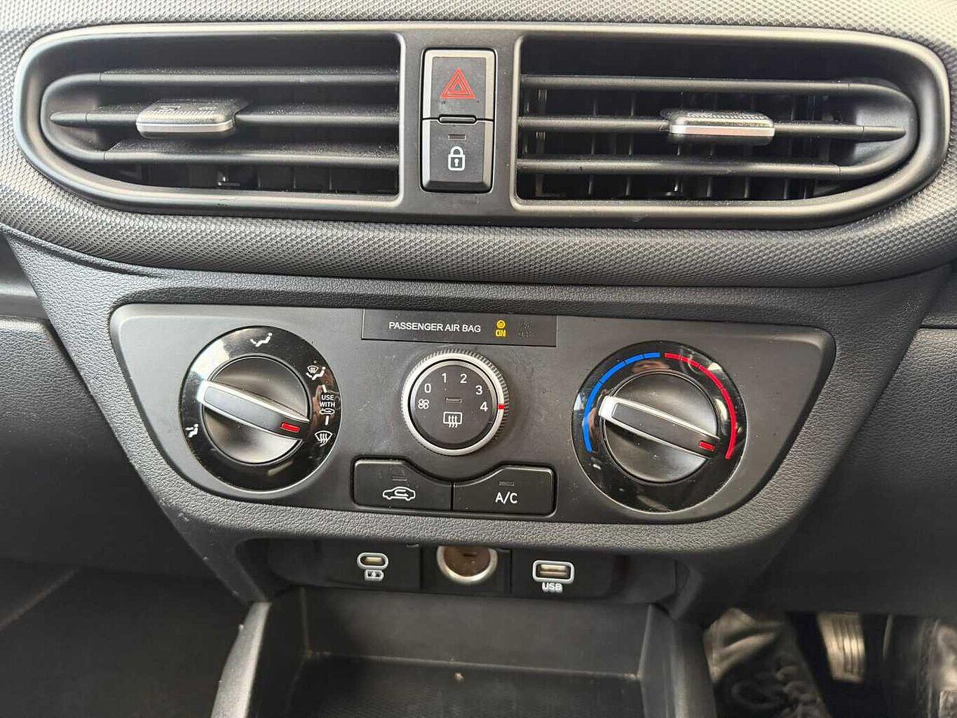 Used Hyundai i10 2023 for sale - 76991499: Photo 9