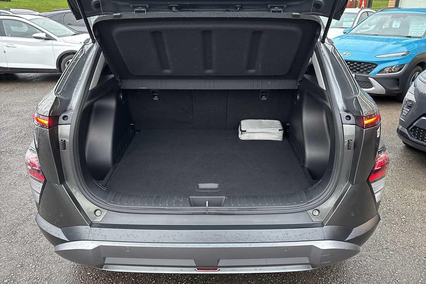 Used Hyundai KONA 2023 for sale - 76965090: Photo 4