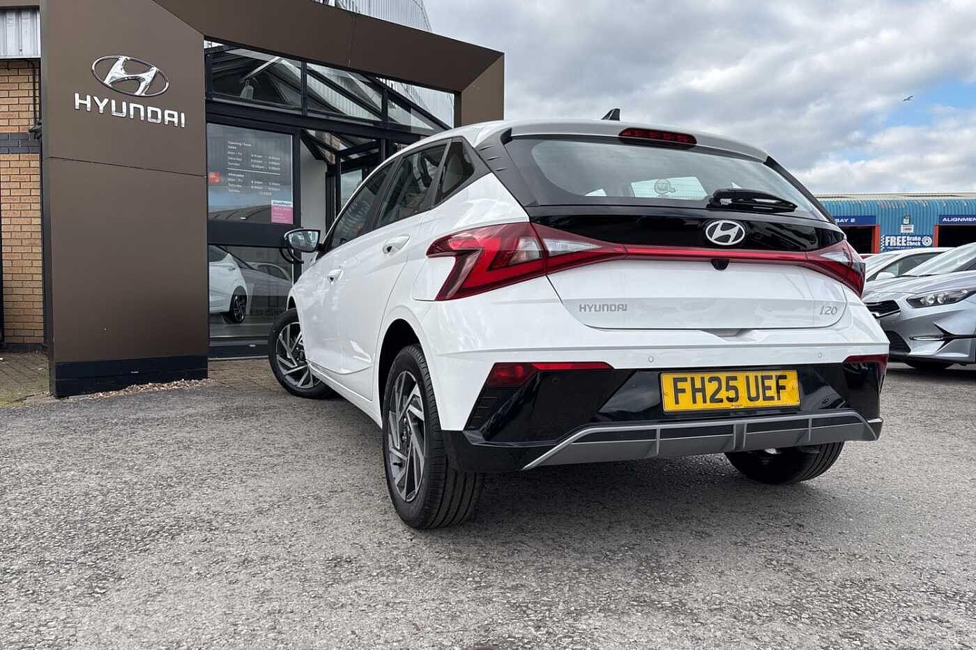 Used Hyundai i20 2025 for sale - 75914925: Photo 2