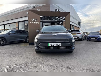 2024 (24) - 160kW Ultimate 65kWh 5dr Auto