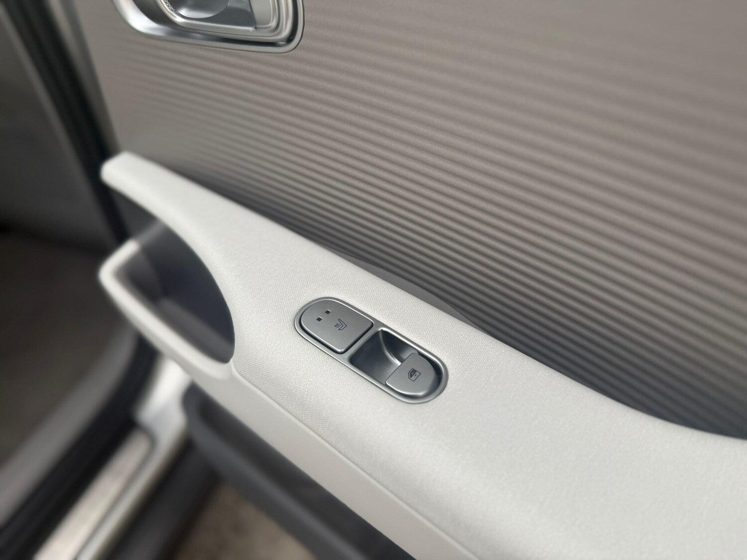 Used Hyundai IONIQ 6 2024 for sale - 75826176: Photo 25