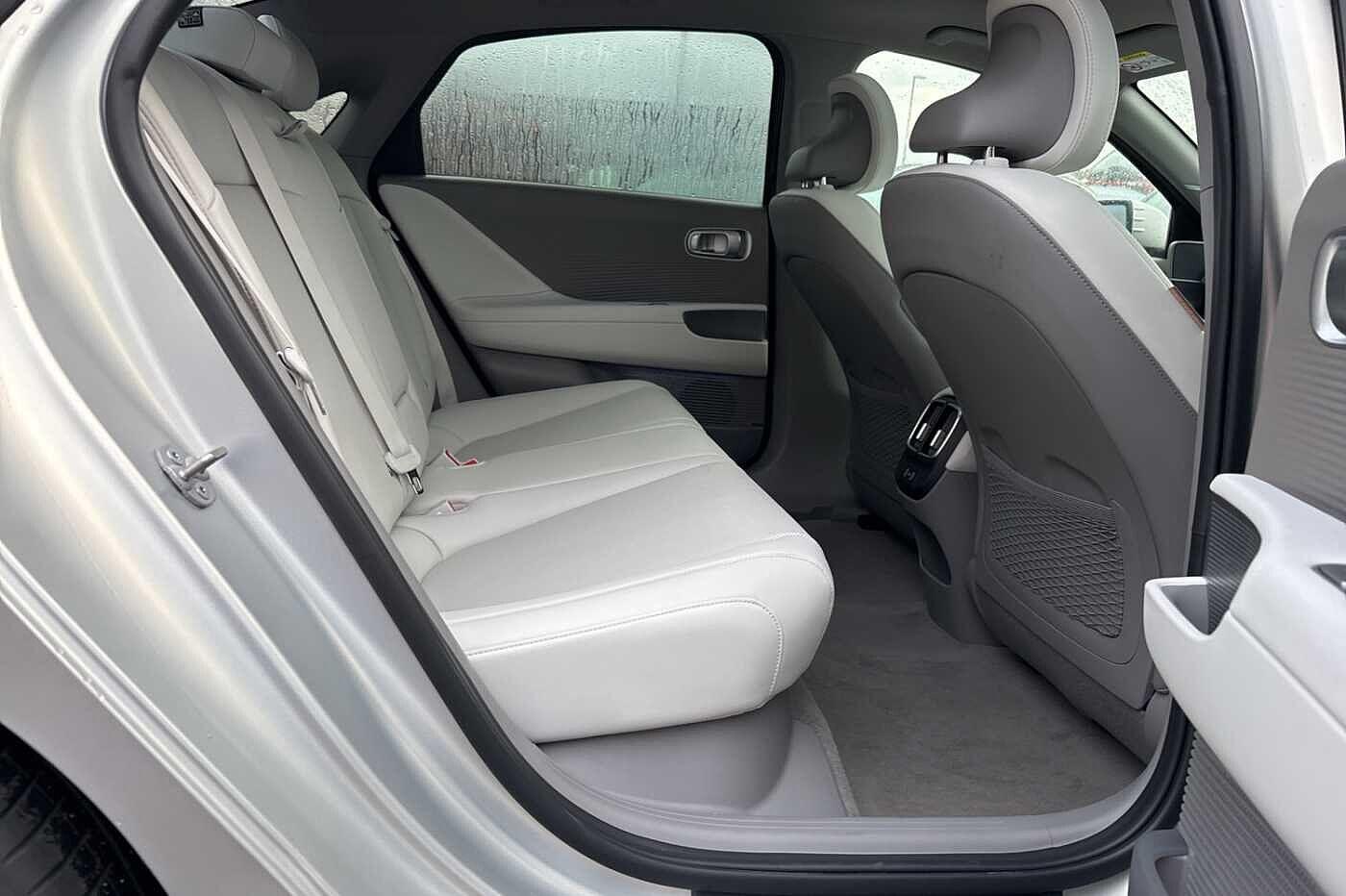 Used Hyundai IONIQ 6 2024 for sale - 75826176: Photo 9