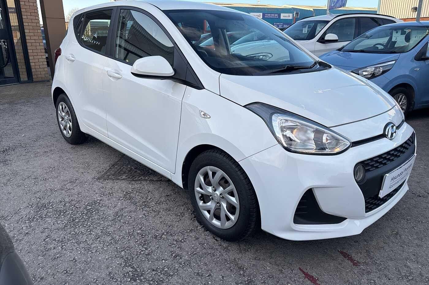 Used Hyundai i10 2019 for sale - 76659361: Photo 2