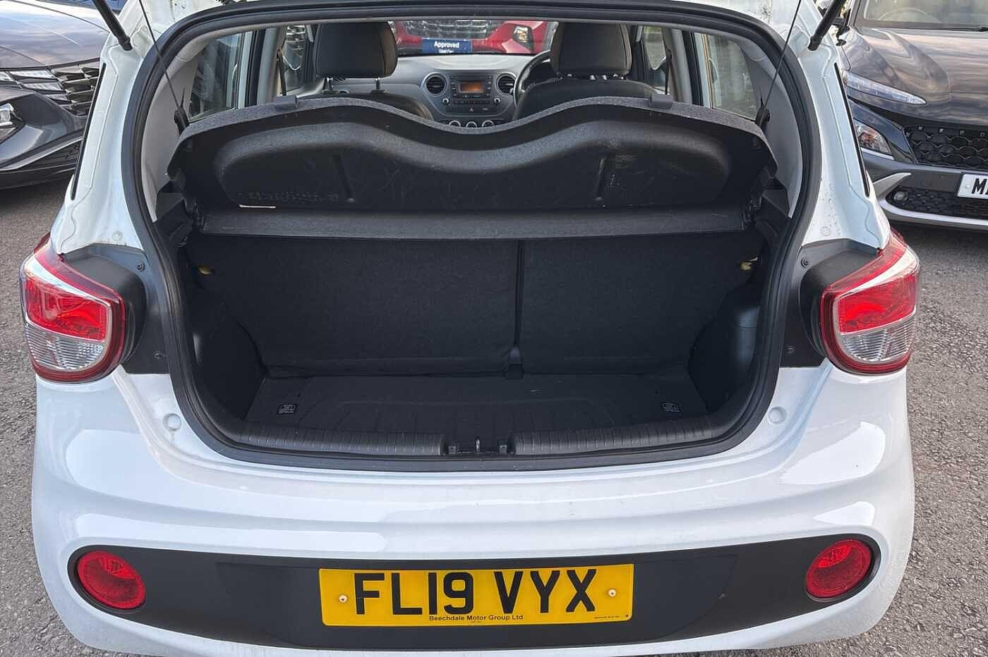 Used Hyundai i10 2019 for sale - 76659361: Photo 5