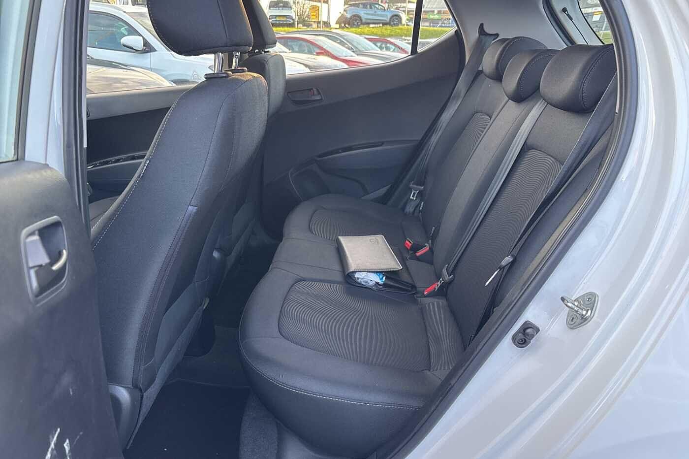 Used Hyundai i10 2019 for sale - 76659361: Photo 8