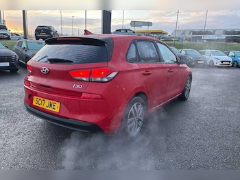 Used Hyundai i30 2017 for sale - 77351818: Photo