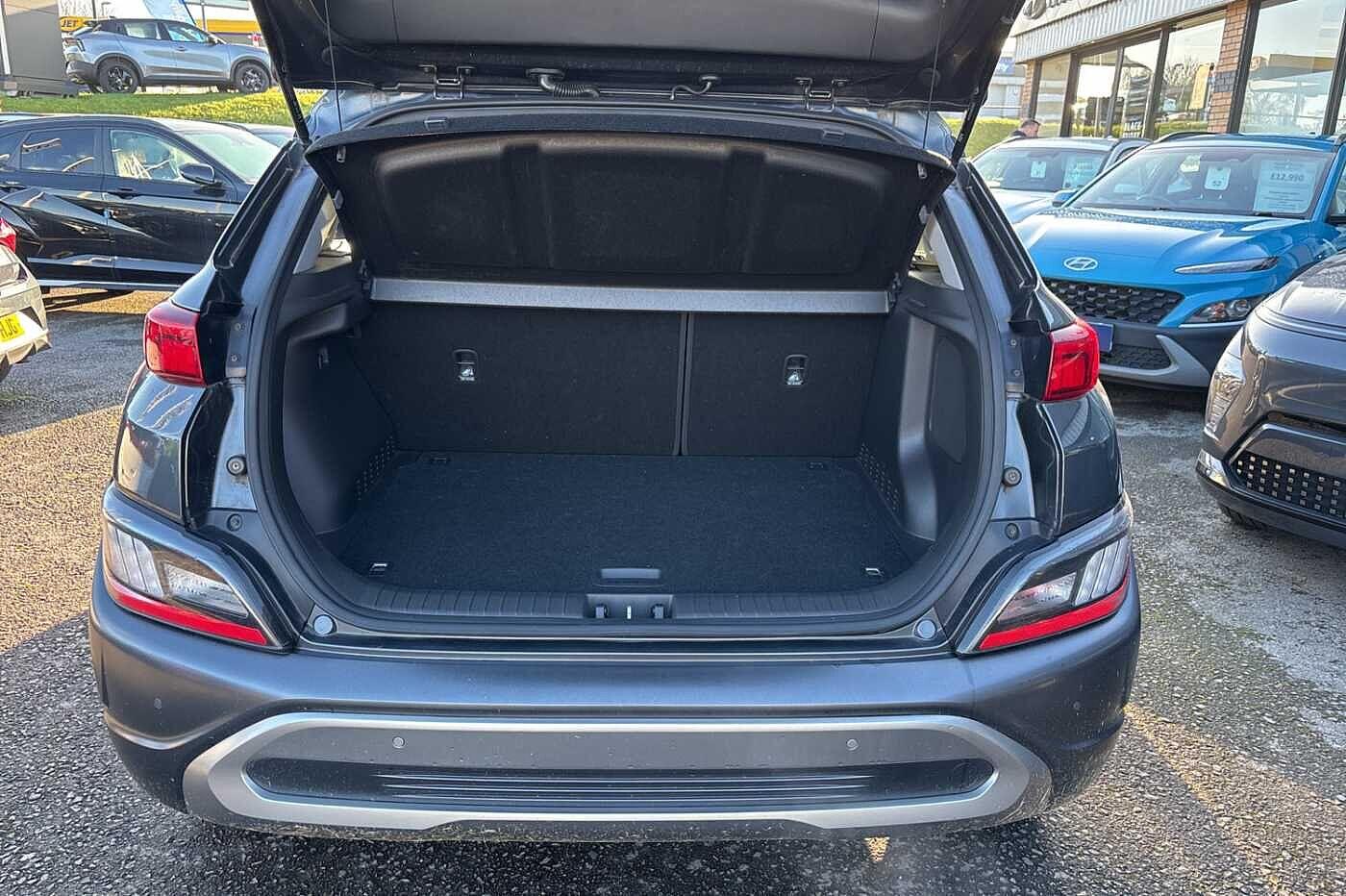 Used Hyundai KONA 2021 for sale - 76239554: Photo 4