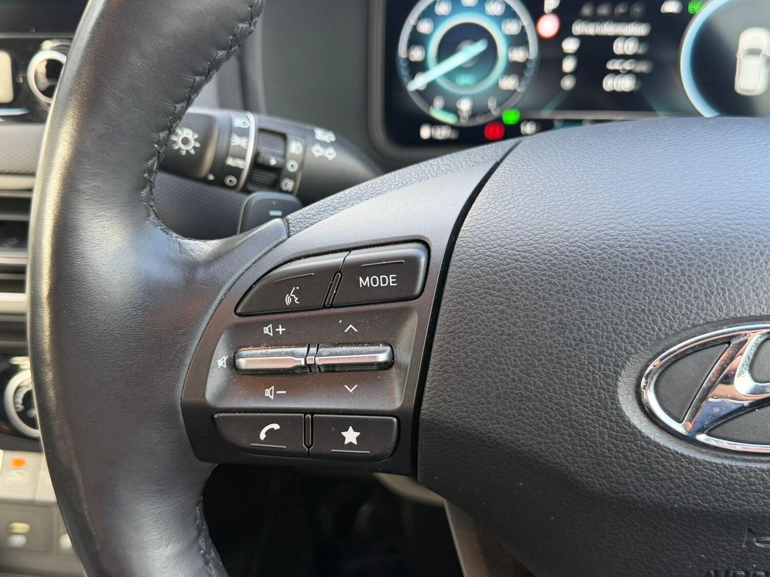 Used Hyundai KONA 2021 for sale - 76239554: Photo 40