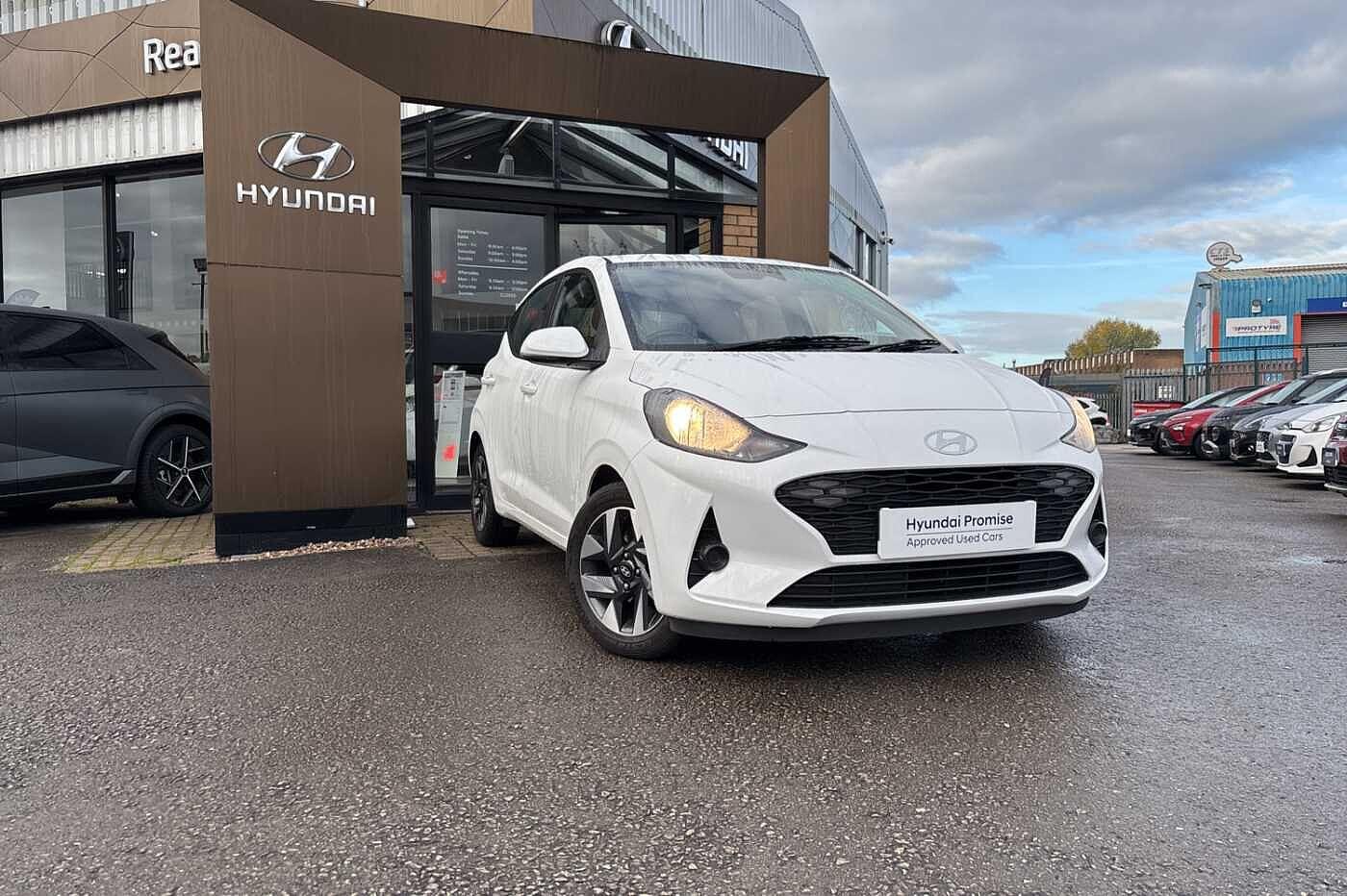 Used Hyundai i10 2023 for sale - 76136178: Photo 1
