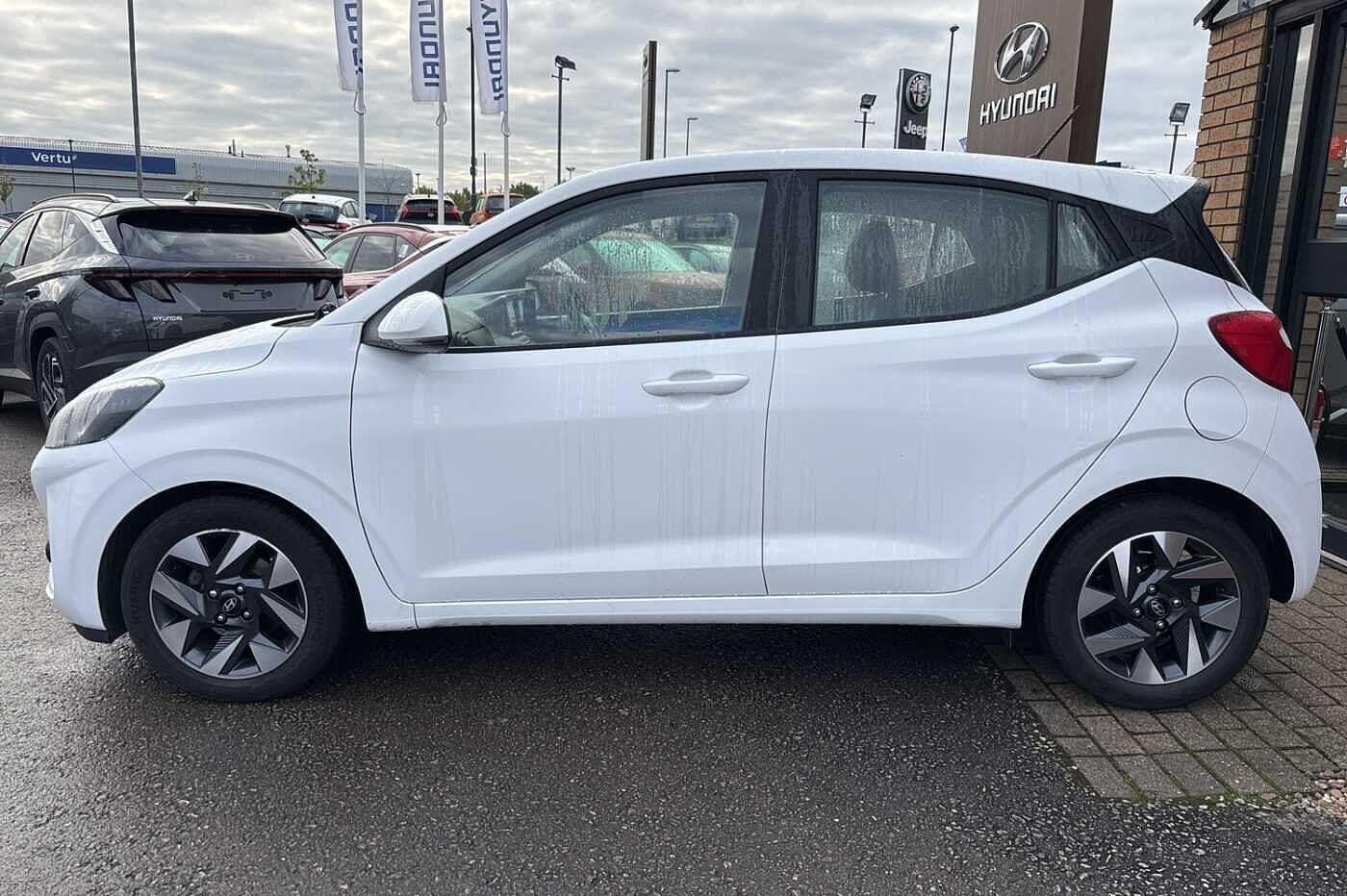 Used Hyundai i10 2023 for sale - 76136178: Photo 3