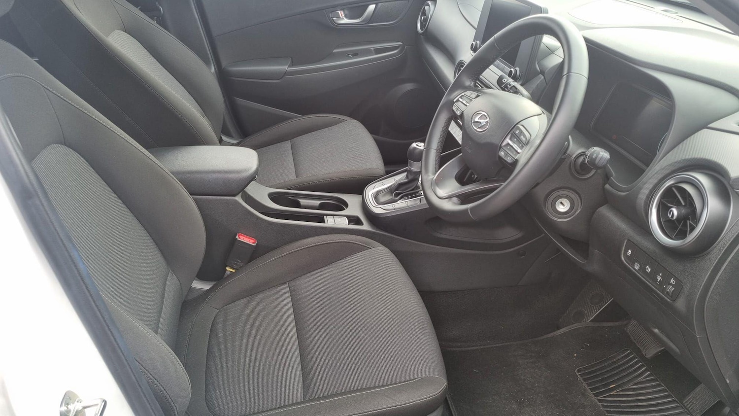 Used Hyundai KONA 2021 for sale - 75866749: Photo 8