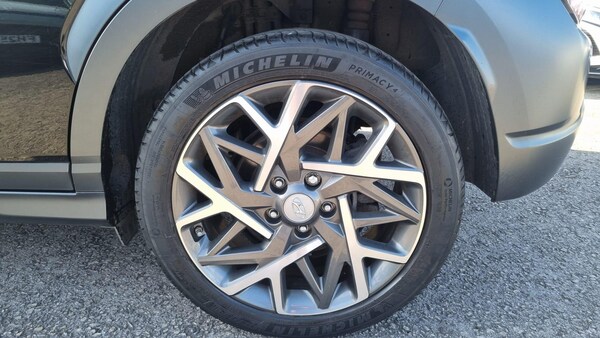 Used Hyundai KONA 2022 for sale - 76138179: Photo 17