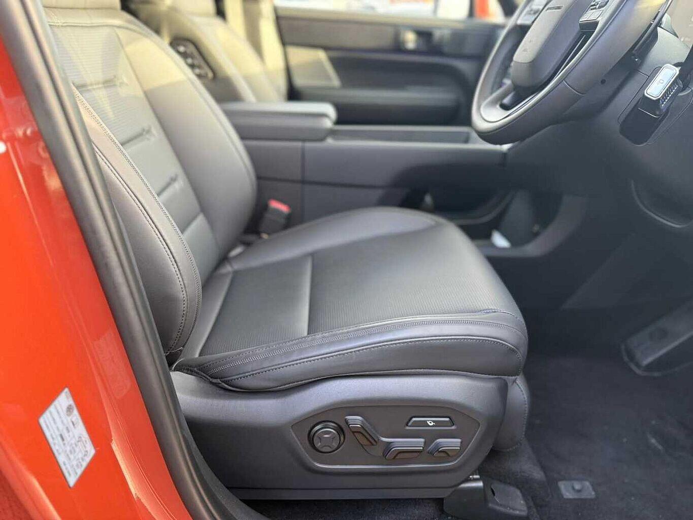 Used Hyundai Santa Fe 2025 for sale - 77067248: Photo 6