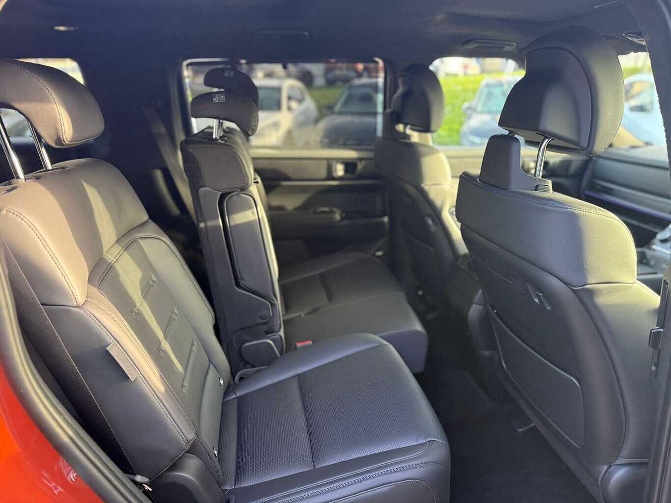 Used Hyundai Santa Fe 2025 for sale - 77067248: Photo 9