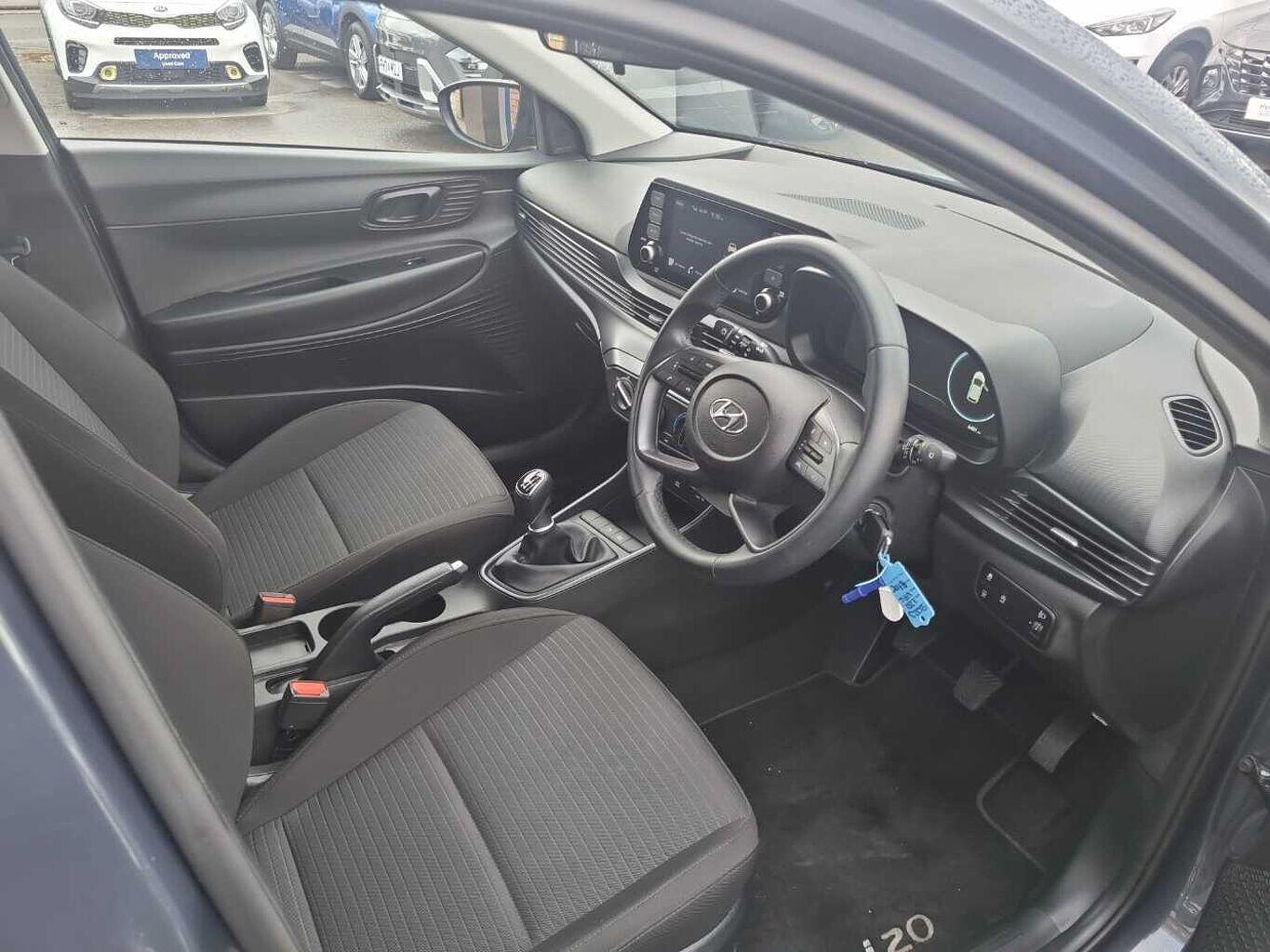 Used Hyundai i20 2023 for sale - 75904451: Photo 2