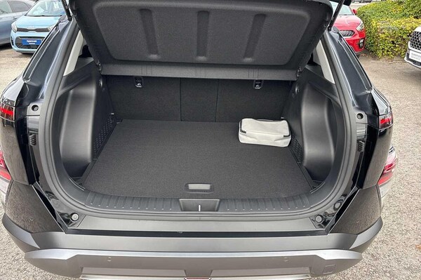 Used Hyundai KONA 2025 for sale - 76001548: Photo 7