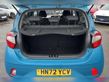 Used Hyundai i10 2022 for sale - 76936021: Photo