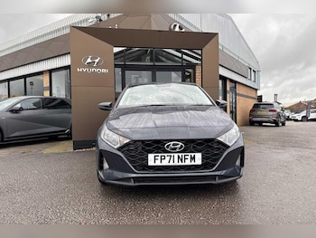Used Hyundai i20 2021 for sale - 76307532: Photo