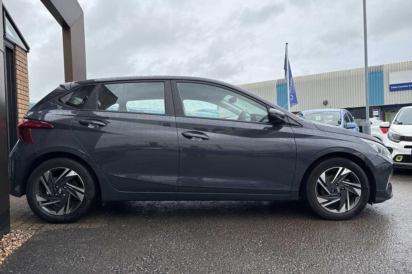 Used Hyundai i20 2021 for sale - 76307532: Photo 3