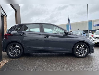 Used Hyundai i20 2021 for sale - 76307532: Photo