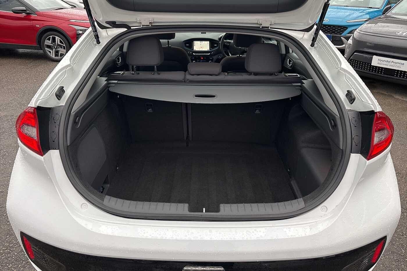 Used Hyundai IONIQ 2017 for sale - 76849848: Photo 4