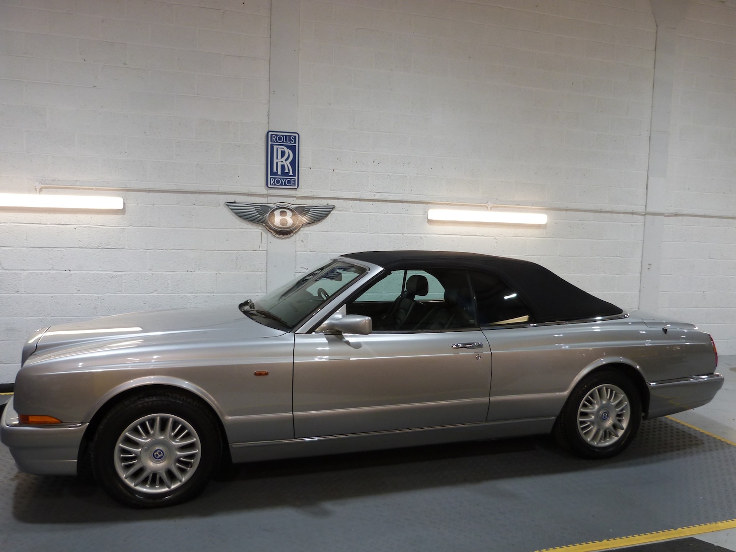 Used Bentley Azure 1999 for sale - 77298452: Photo 10
